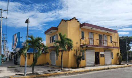 Edificio ideal para oficina o consultorio médico. — Chetumal
