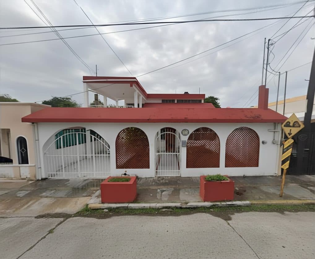 Casa en Avenida Héroes — Adolfo López Mateos, Chetumal