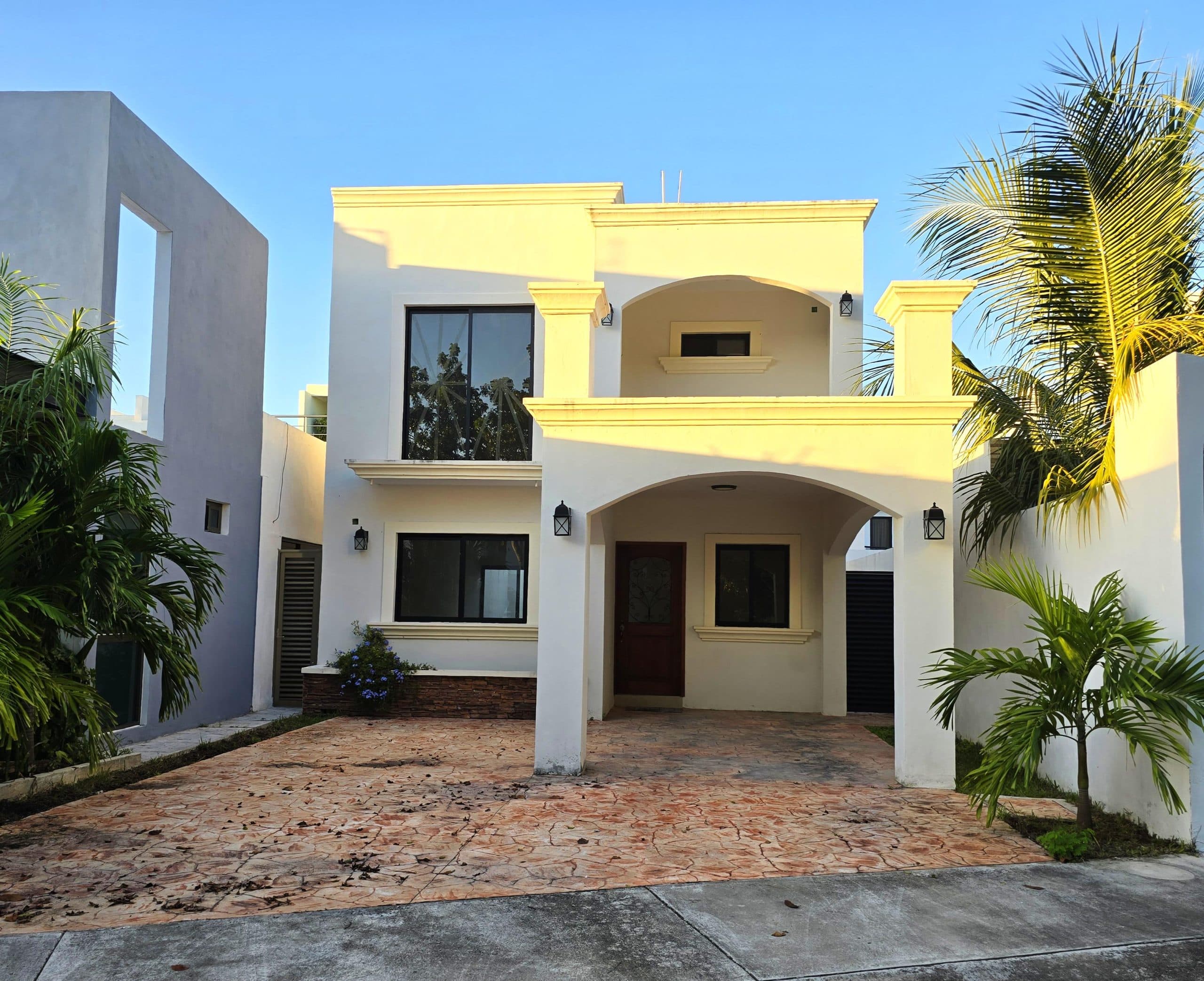 CASA RESIDENCIAL CUMBRES — RESIDENCIAL CUMBRES, CHETUMAL